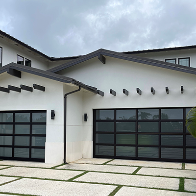 image of aluminum garage door on luxury home from Raynor.